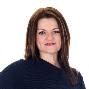 A portrait of Laura Carter